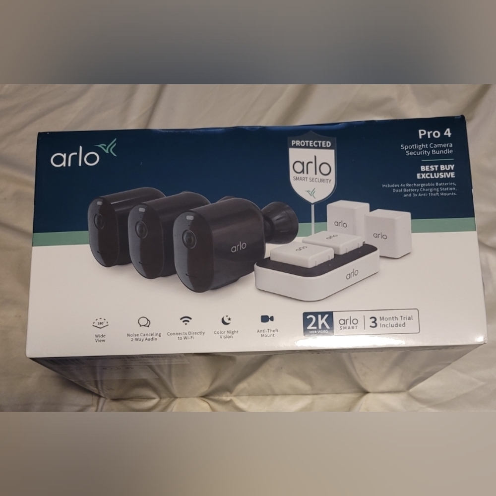 Arlo pro 4 spotlight camera bundle black